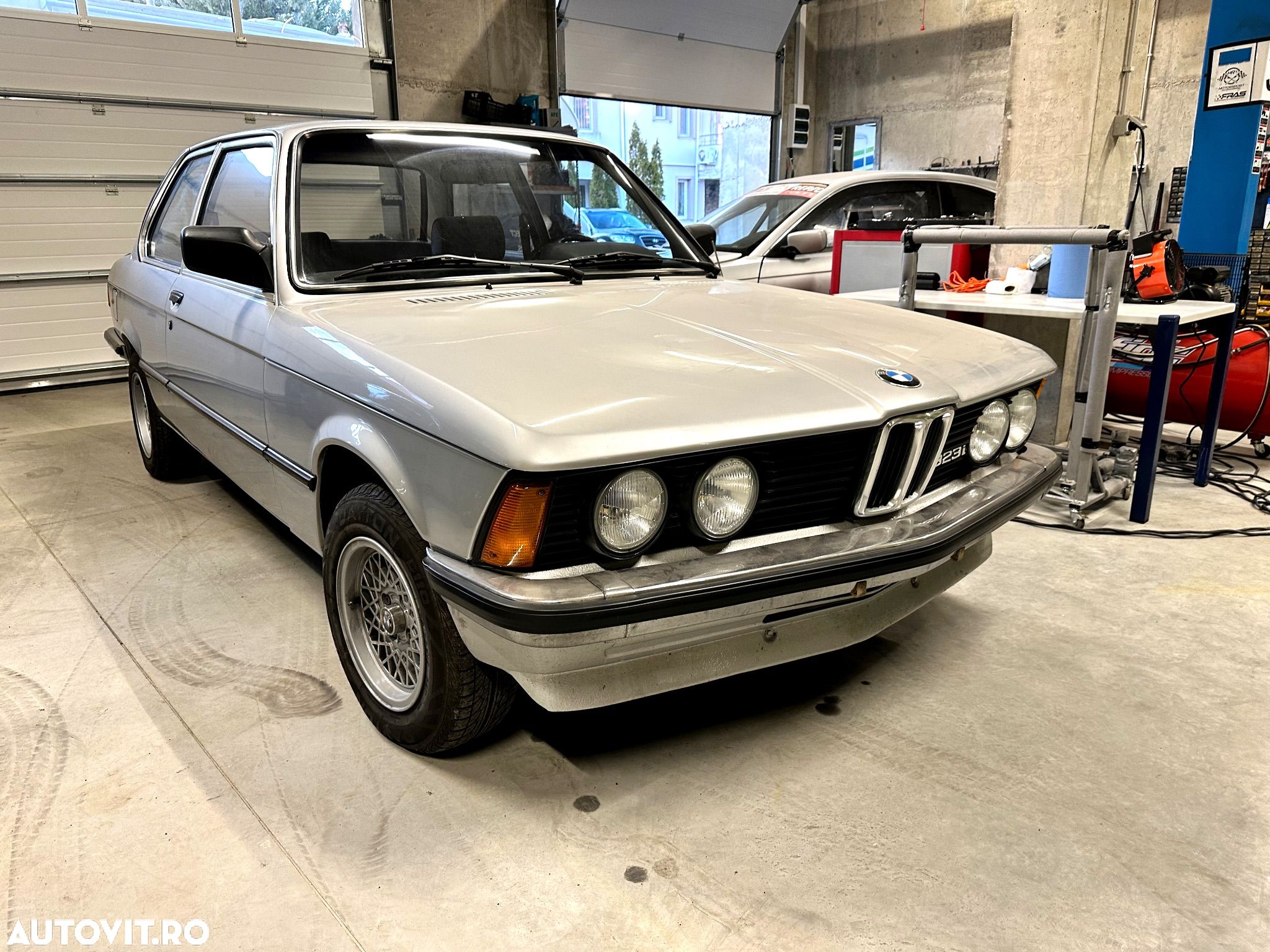 BMW Seria 3 - 1