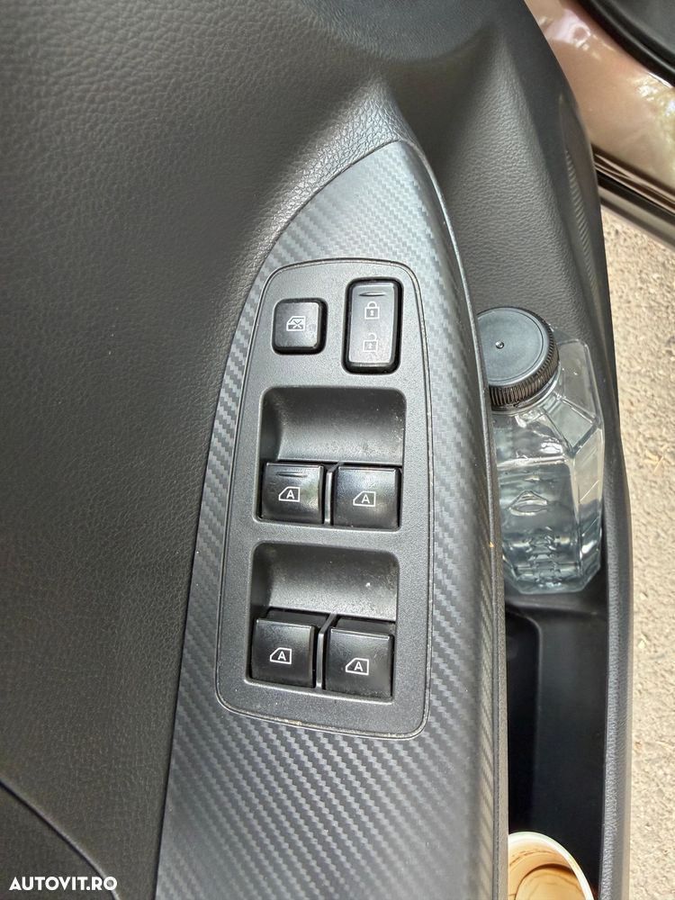 Mitsubishi Eclipse-Cross - 30