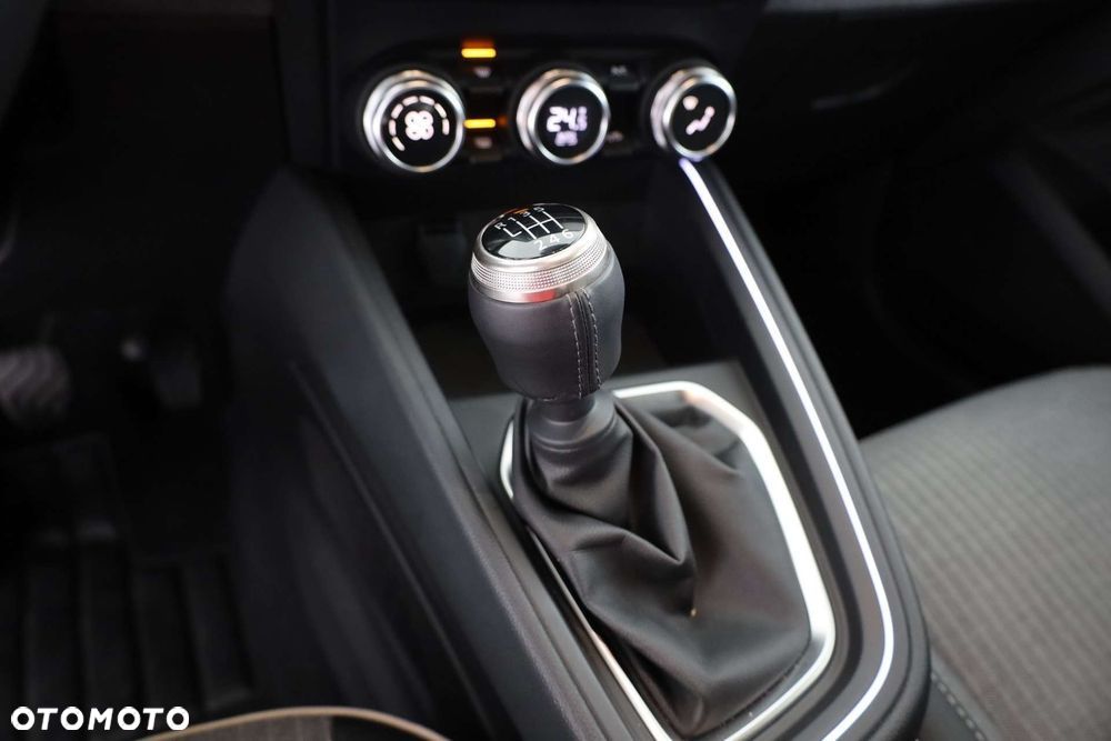 Renault Clio 1.0 TCe Techno - 17