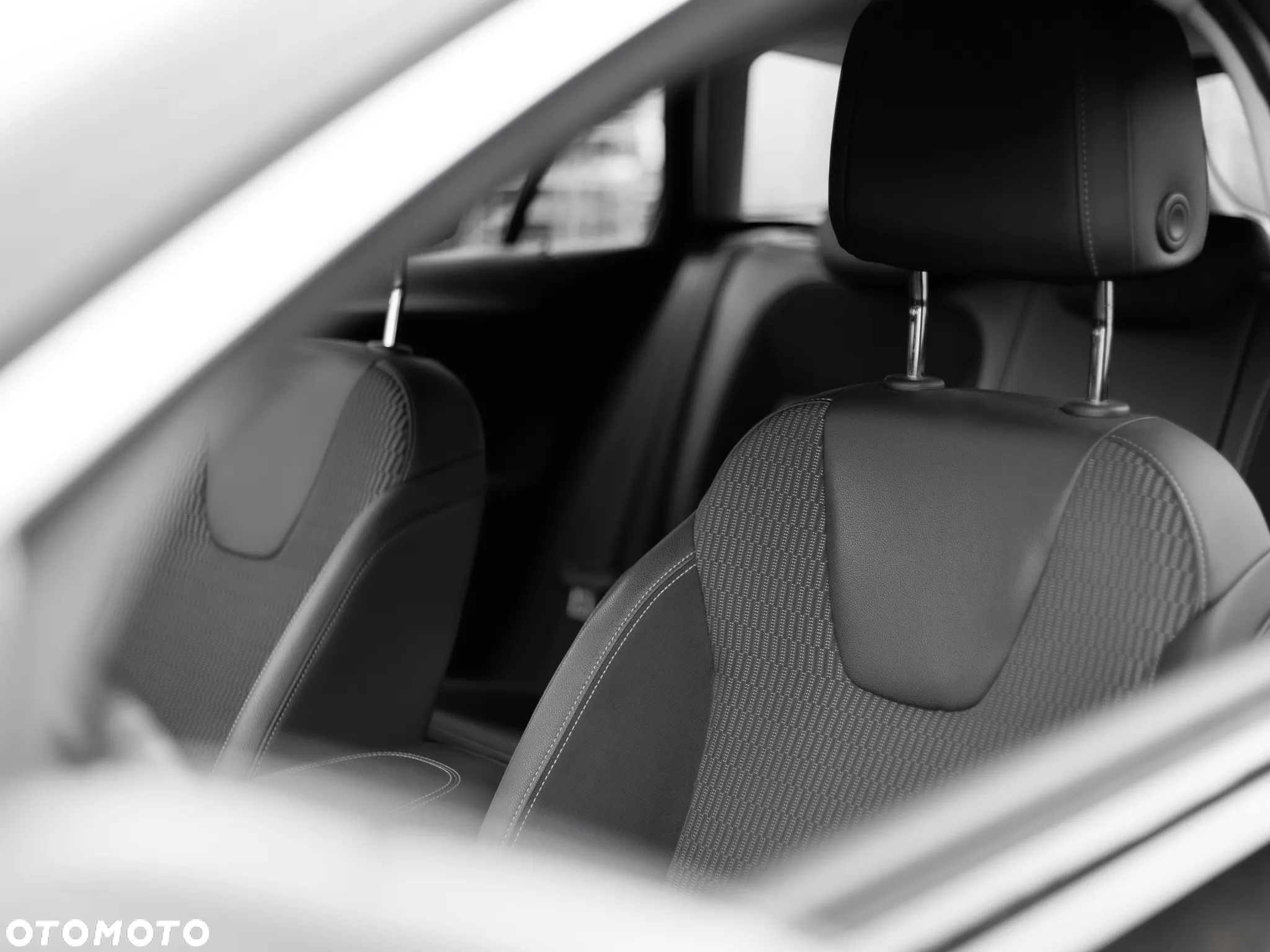 Opel Insignia 1.5 T Innovation S&S - 10