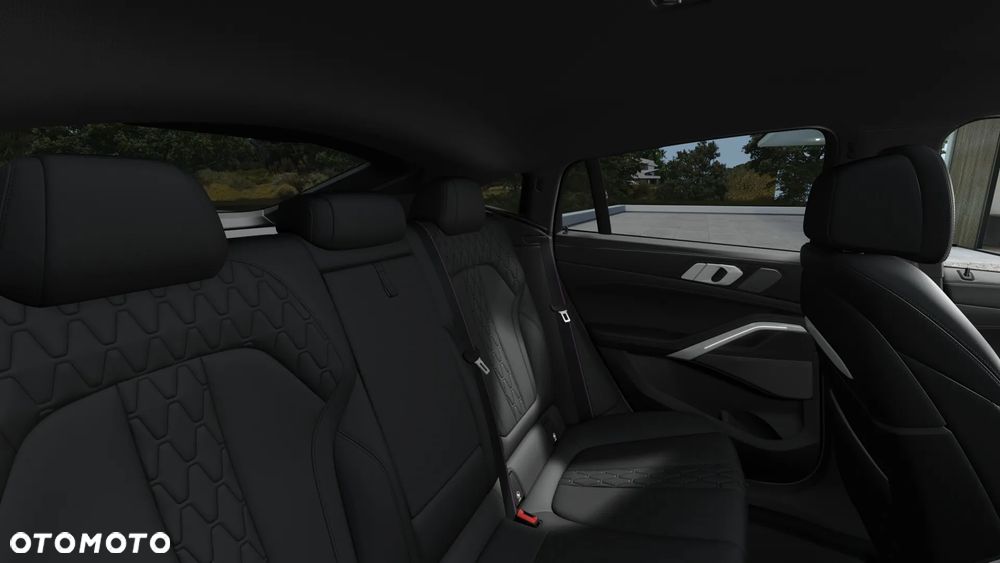 BMW X6 - 11