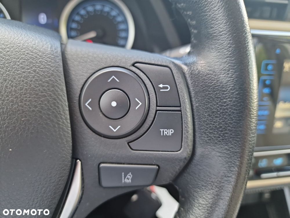 Toyota Corolla 1.6 Premium EU6 - 26