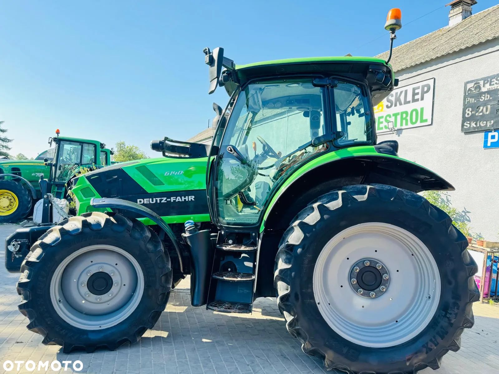 Deutz-Fahr Agrotron 6140 - 1