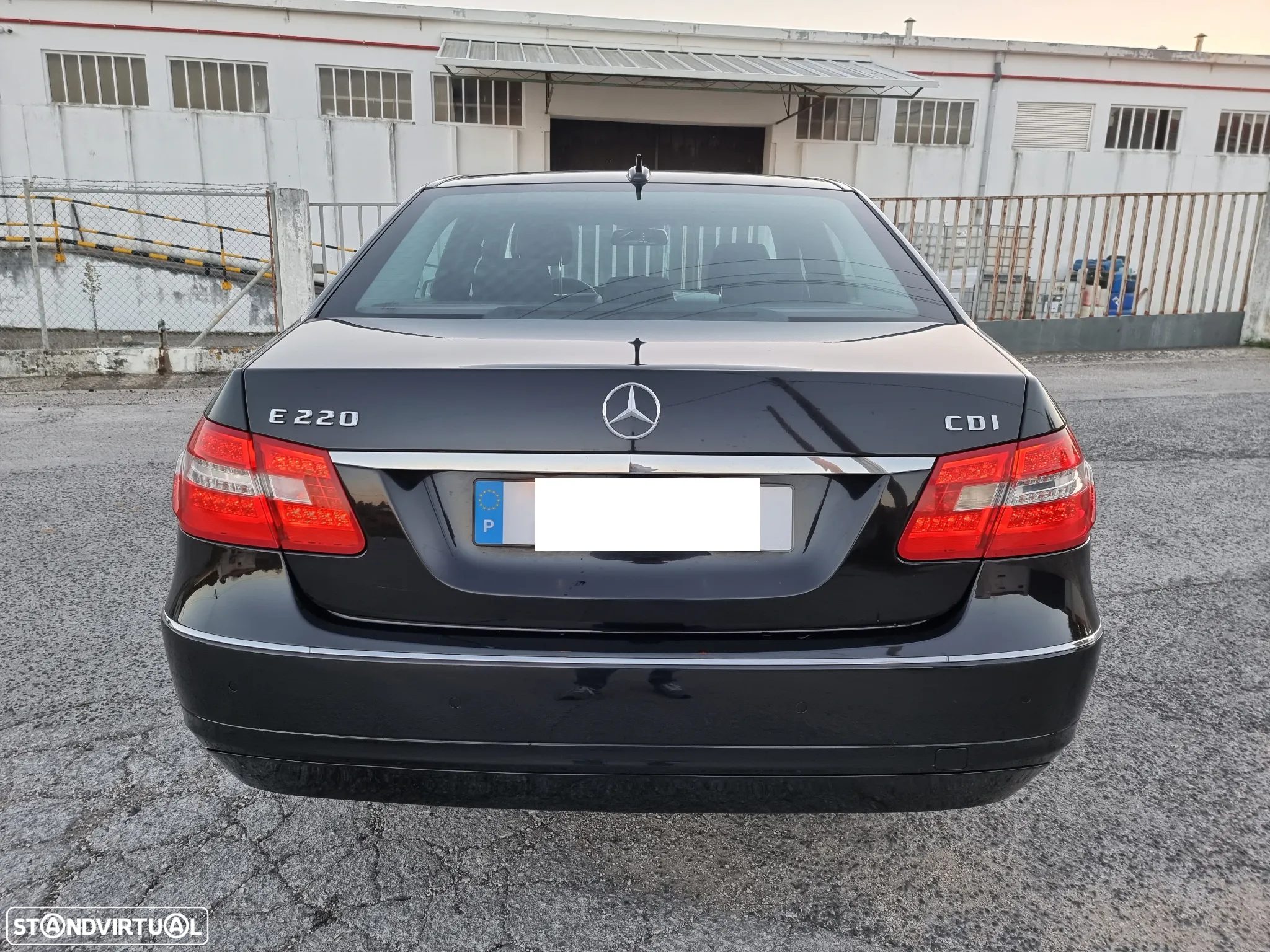 Mercedes-Benz E 220 CDi Avantgarde BE Auto. - 12