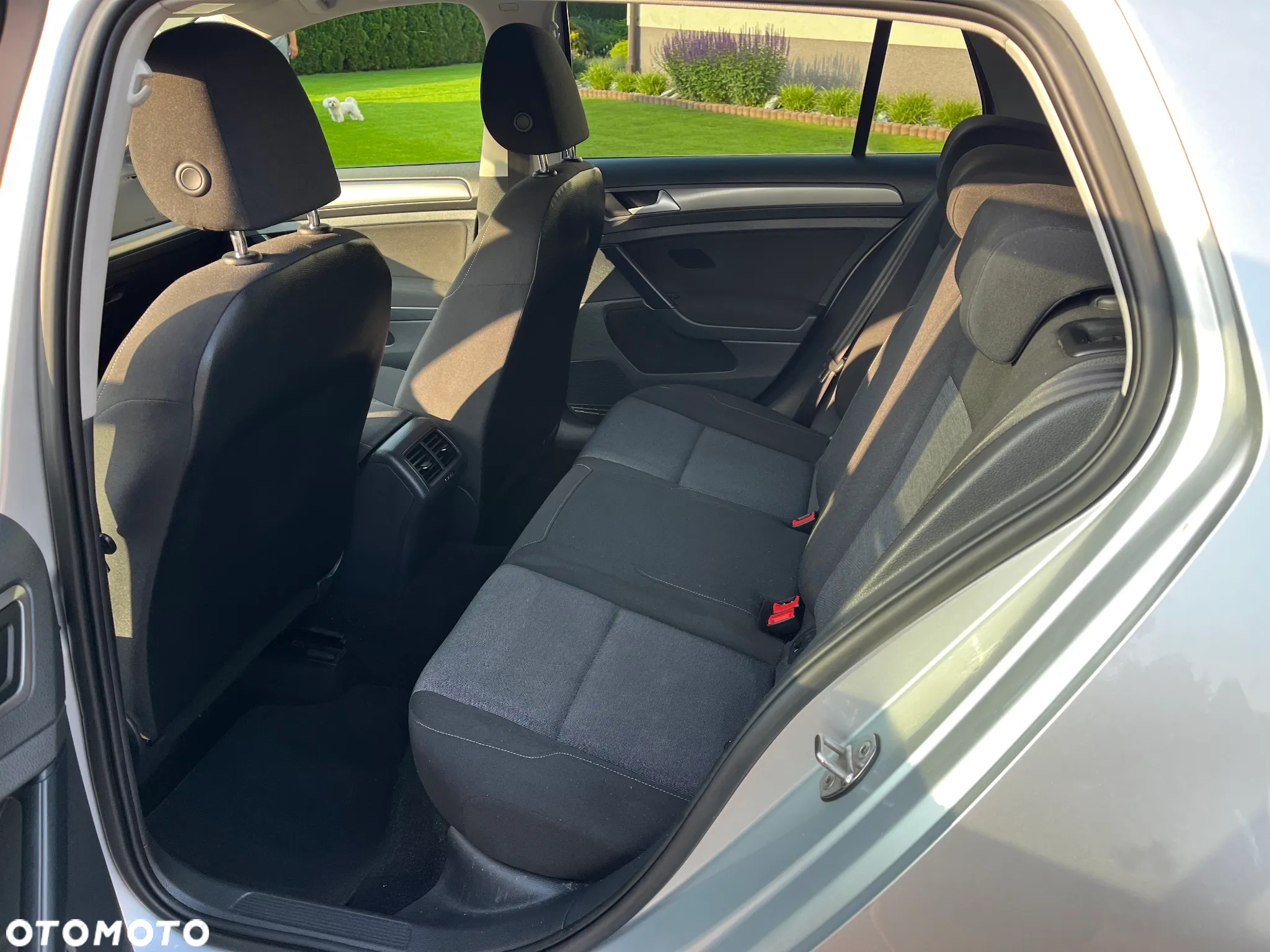 Volkswagen Golf 1.6 TDI BlueMotion Technology Comfortline - 14