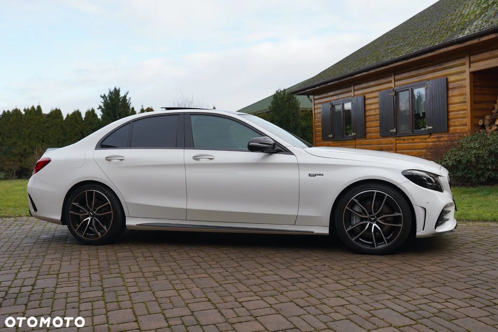 Mercedes-Benz Klasa C AMG 43 4Matic 9G-TRONIC - 17