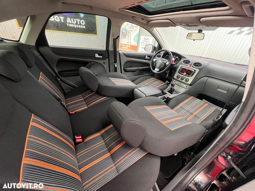 Ford Focus - 16