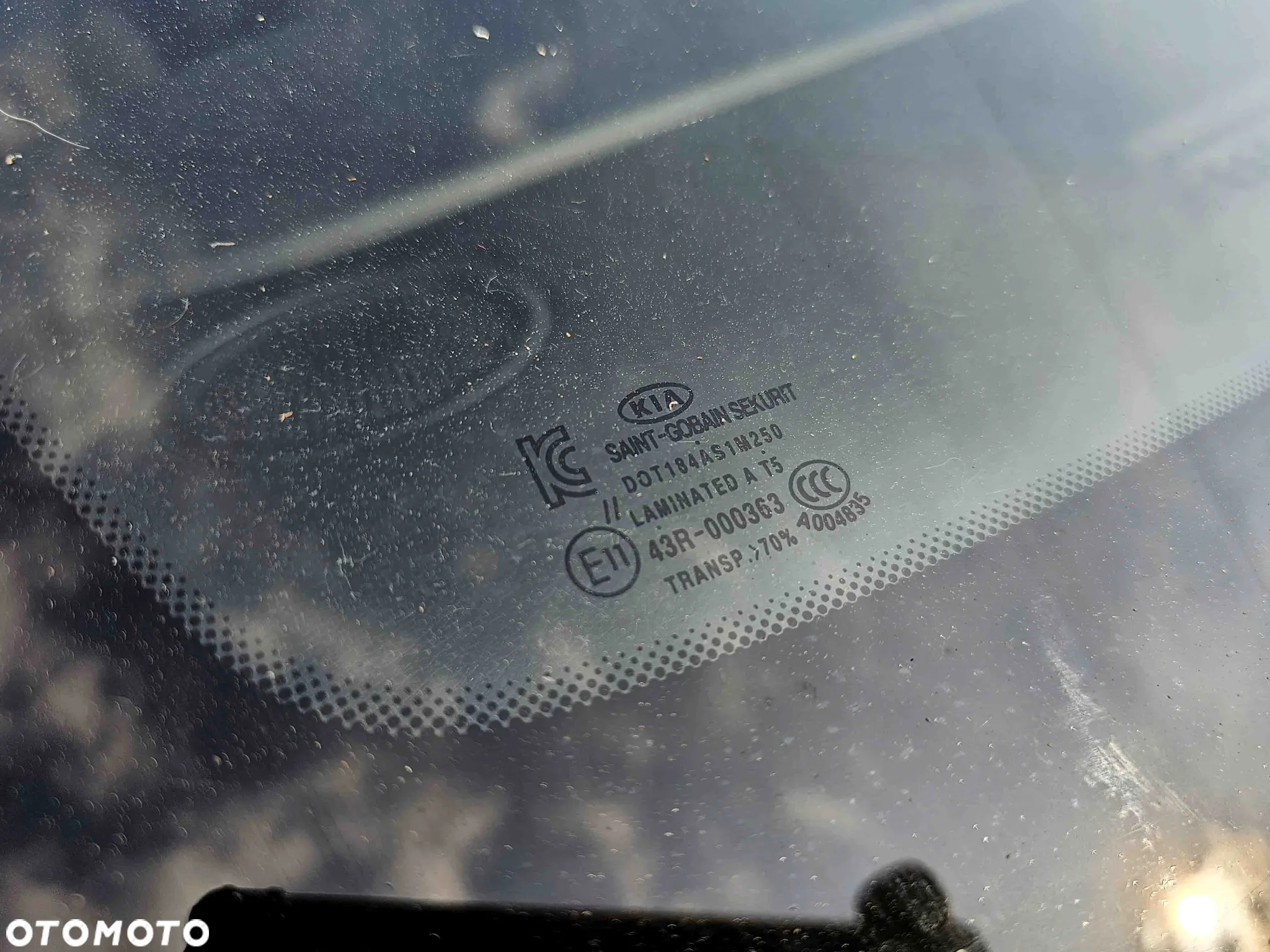 Kia Carens 1.7 CRDi M 7os - 23