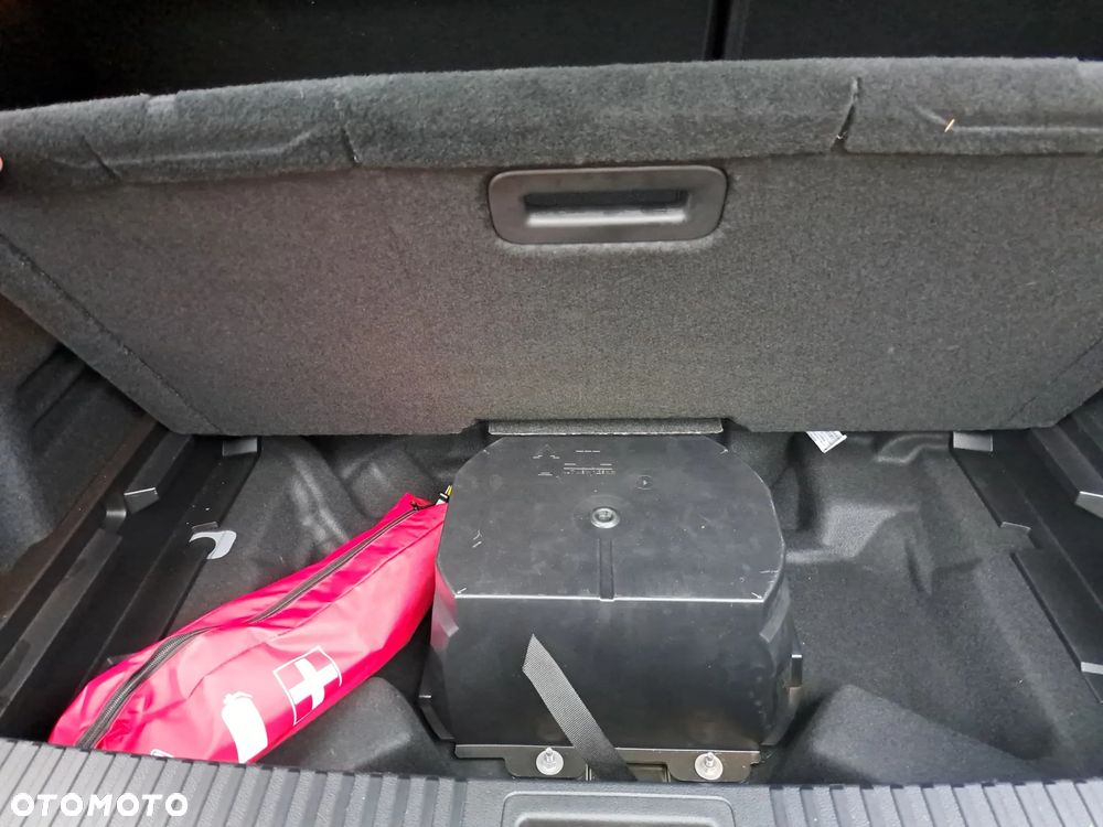 Renault Austral 1.2 E-Tech Full Hybrid 200 Iconic esprit Alpine MMT - 12