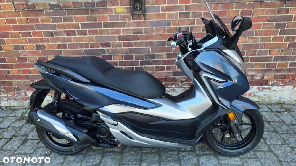 Honda NSS - 18