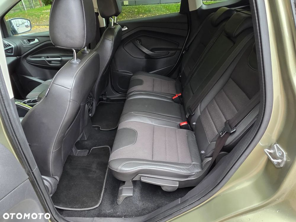 Ford Kuga 2.0 TDCi FWD Titanium - 35
