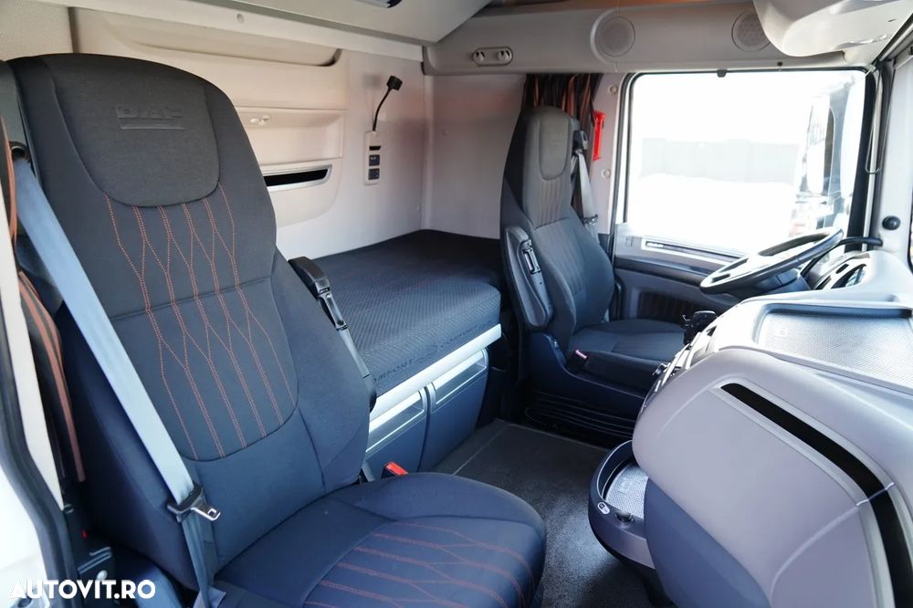 DAF XF 530 / RETARDER / I-PARK COOL / CABINĂ SUPER SPACE / - 36