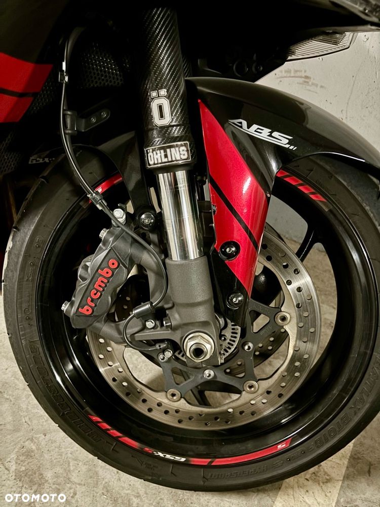 Suzuki GSX 1000 - 11