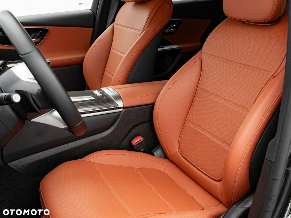 Mercedes-Benz GLC - 14