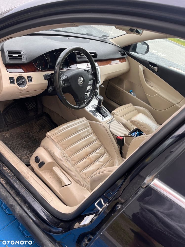 Volkswagen Passat 2.0 TDI Highline DSG - 13