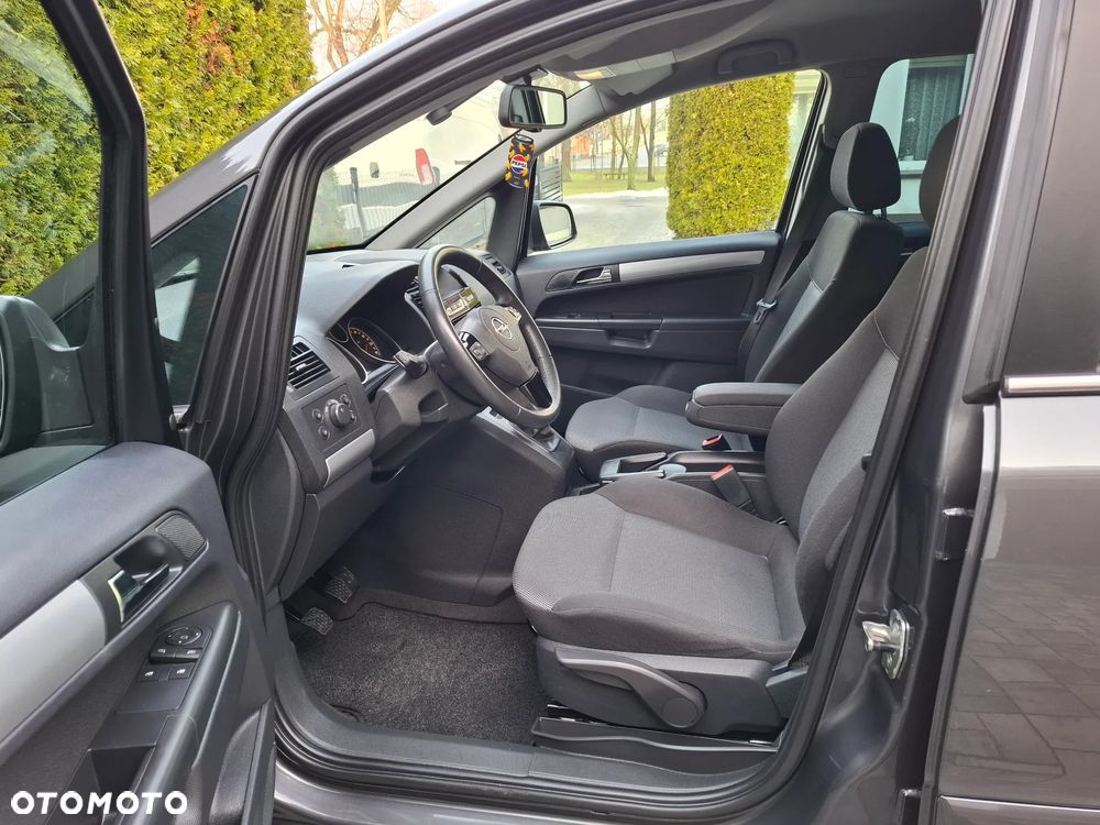 Opel Zafira 1.8 Innovation 110 Jahre - 9