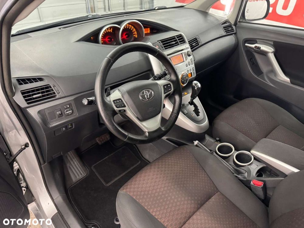 Toyota Verso - 22