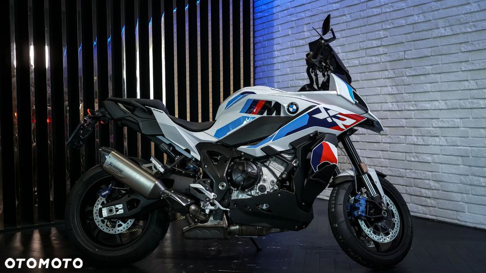 BMW XR - 3