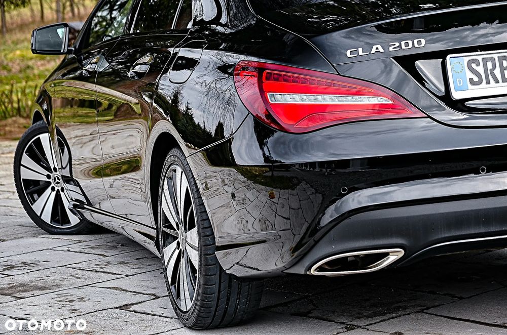 Mercedes-Benz CLA 200 7G-DCT Peak Edition - 19