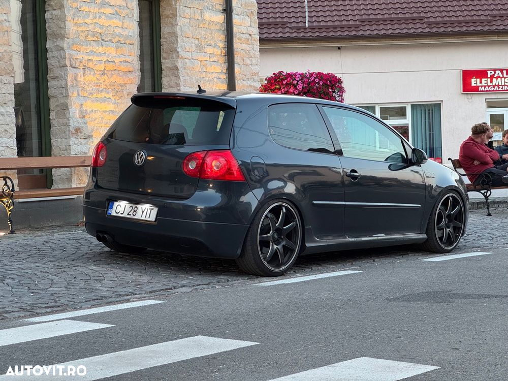 Volkswagen Golf 2.0 GTI - 3