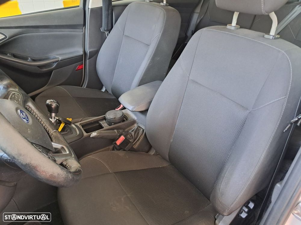 Ford Focus 1.5 TDCi Titanium - 8