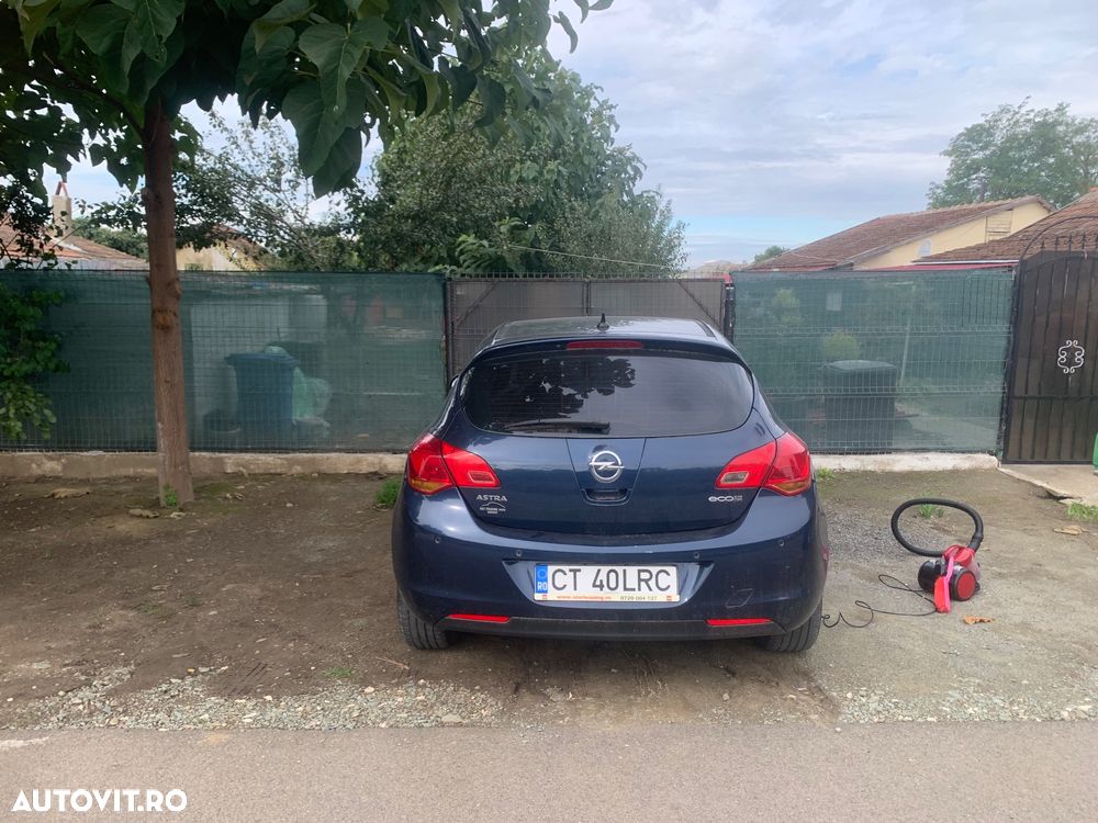 Opel Astra 1.3 CDTI ECOTEC - 11