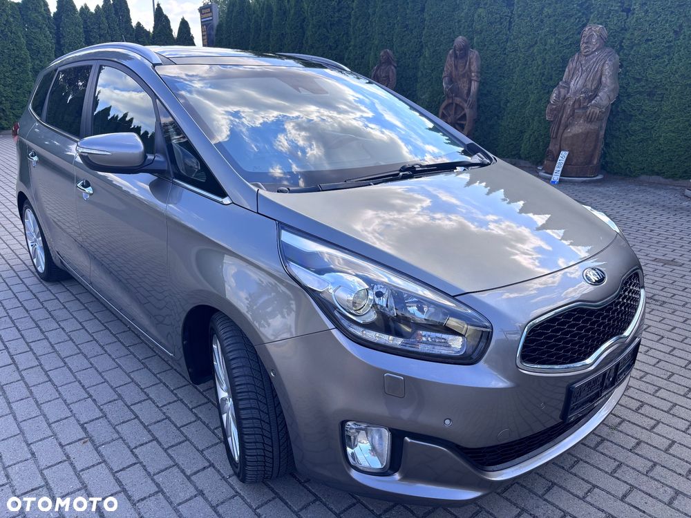 Kia Carens 1.7 CRDi M 7os - 3