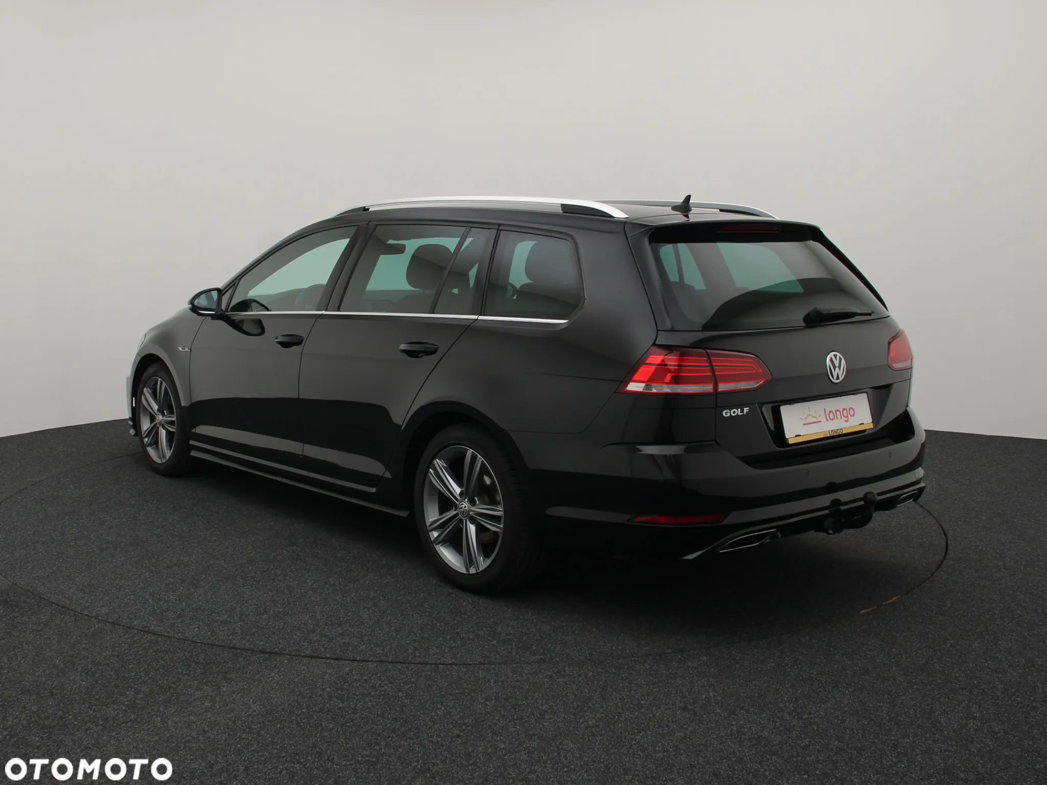 Volkswagen Golf 1.5 eTSI OPF DSG R-Line - 2