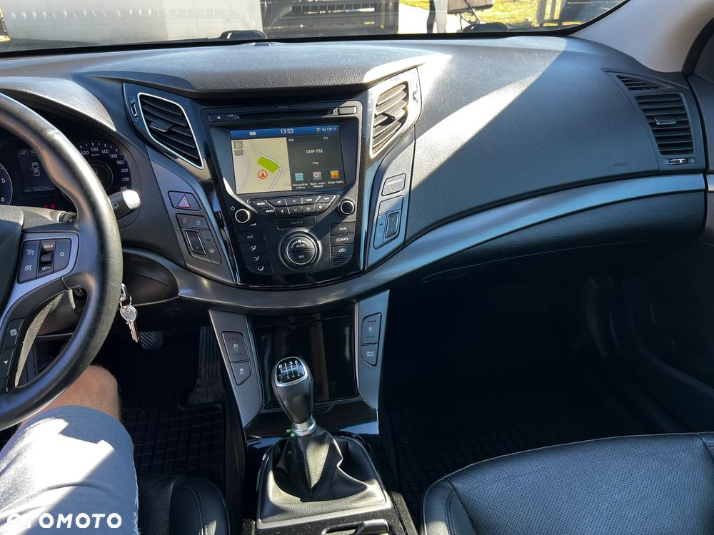 Hyundai i40 1.7 CRDi Premium - 17