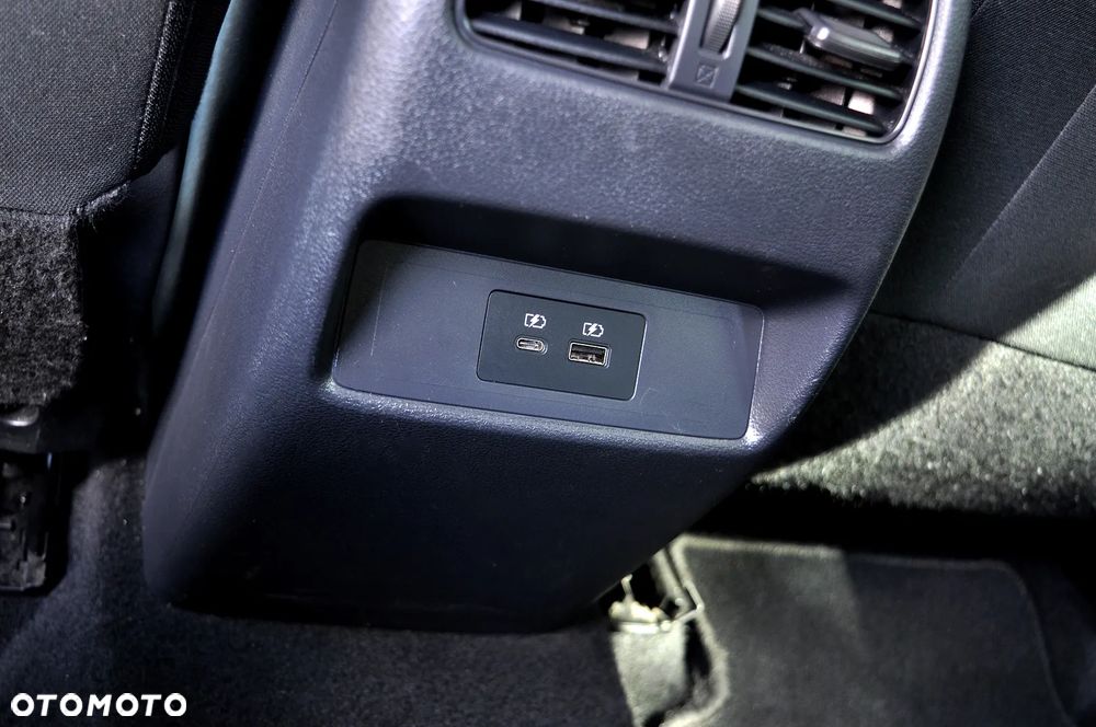 Nissan Qashqai 1.3 DIG-T N-Connecta - 23