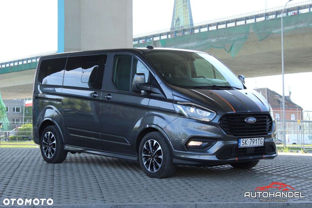 Ford Tourneo Custom - 2