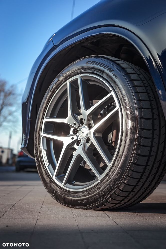 Mercedes-Benz GLE - 22