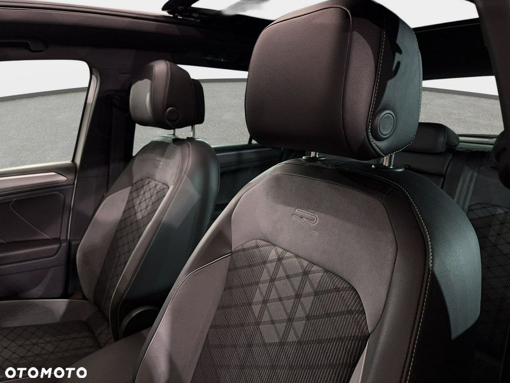 Volkswagen Tiguan - 13