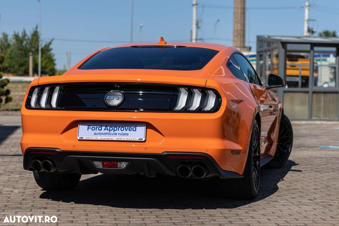 Ford Mustang - 10