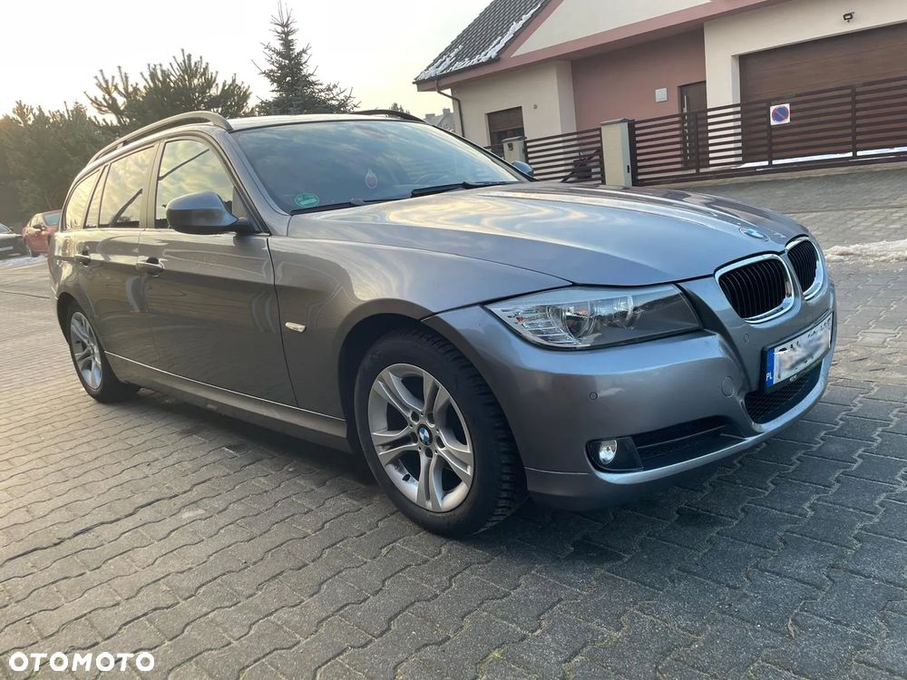 BMW Seria 3 318i - 10
