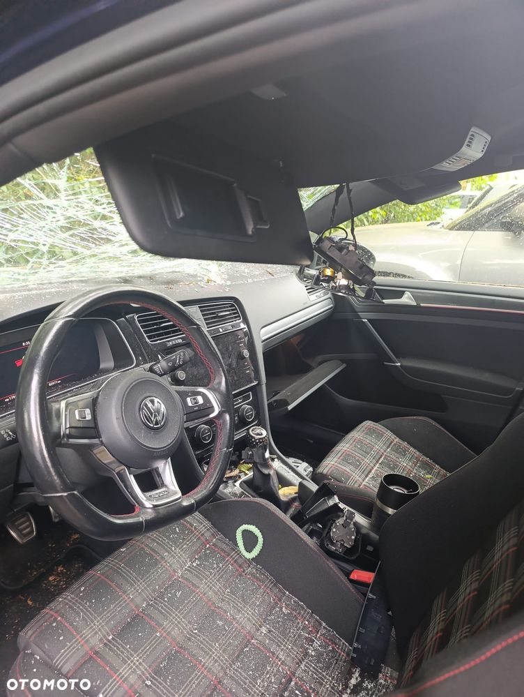 Volkswagen Golf GTI 2.0 TSI OPF Performance - 2
