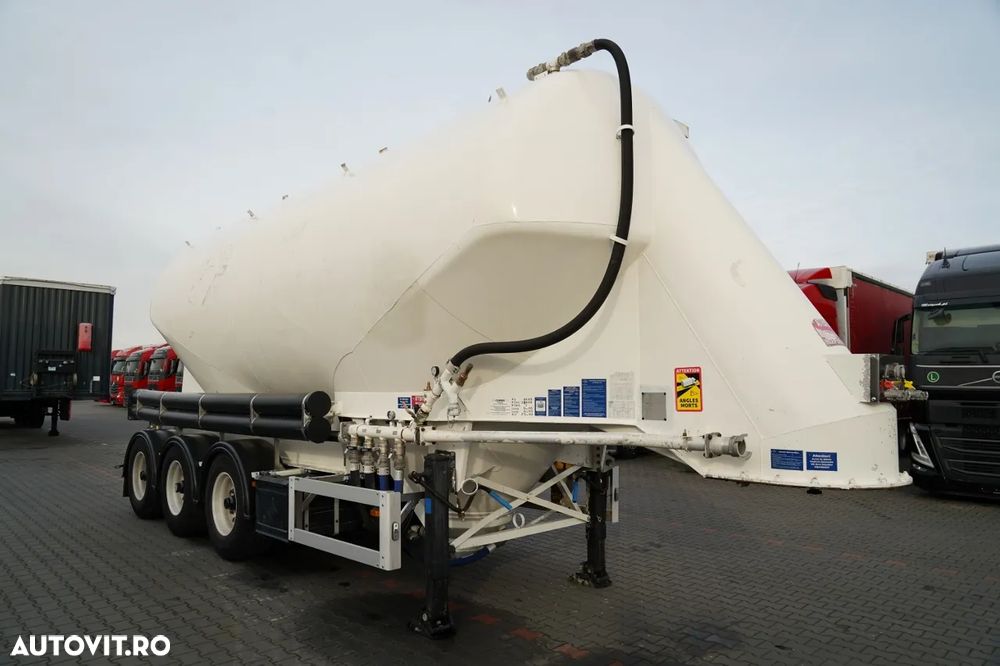 Feldbinder REMORCA CIMENT / 3 COMPARTIMENTE / 37.000 L / SILOC / PENTRU MATERIALE VRAC / JANTE DIN ALIAJ - 7