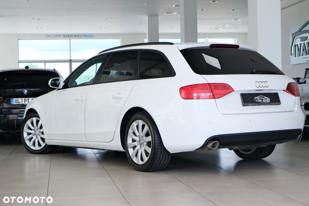 Audi A4 Avant - 11