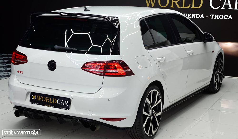 VW Golf - 8