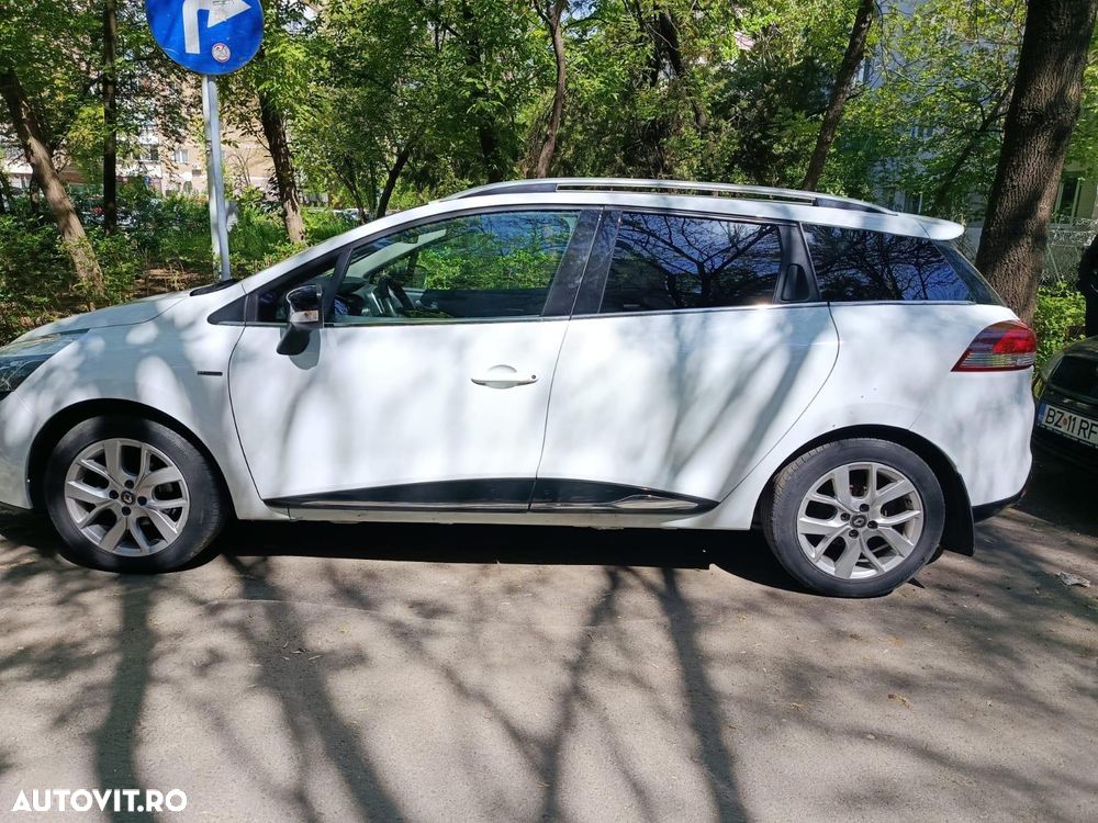 Renault Clio - 5