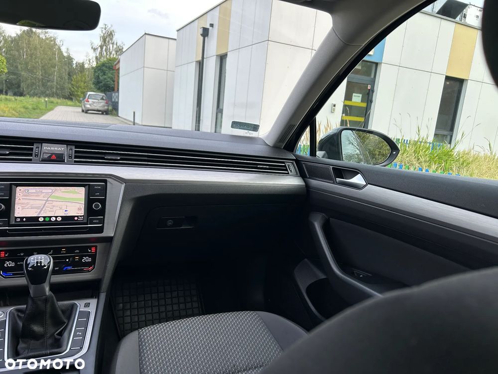 Volkswagen Passat 1.5 TSI EVO Essence - 18