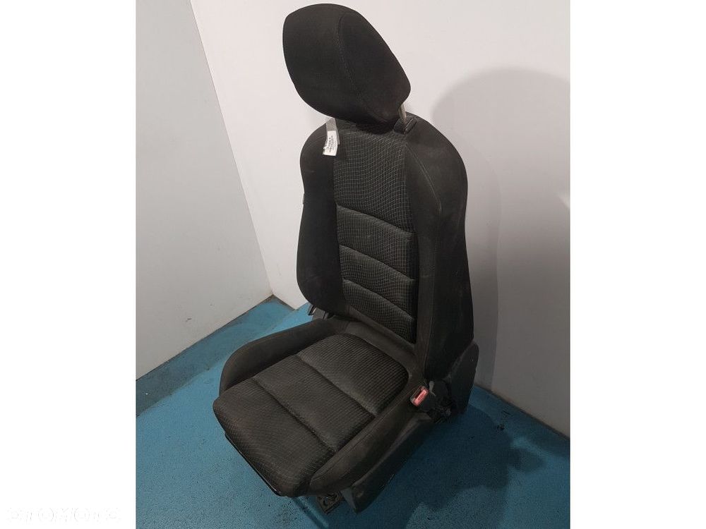 MAZDA CX-5 I FOTEL PASAŻERA. - 3