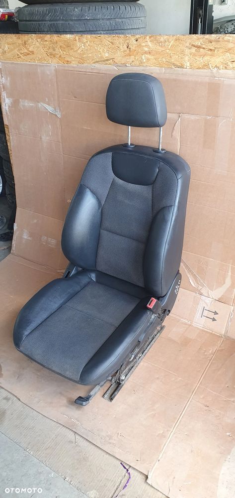 Fotel pasażera prawy przód pół skóra Mercedes C-Klasa W211 - 5