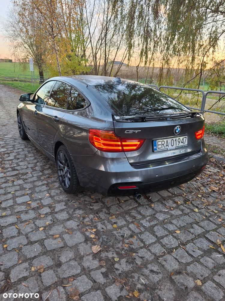 BMW 3GT 318d Sport Line - 12