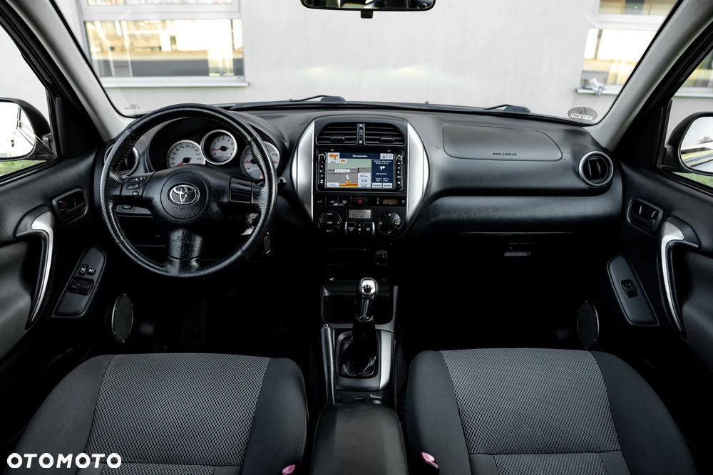 Toyota RAV4 2.0 VVT-i Sol - 18