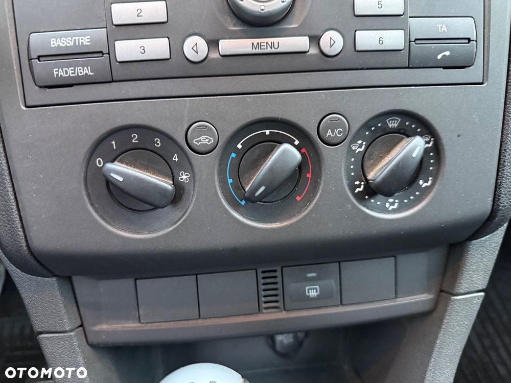 Ford Focus - 11
