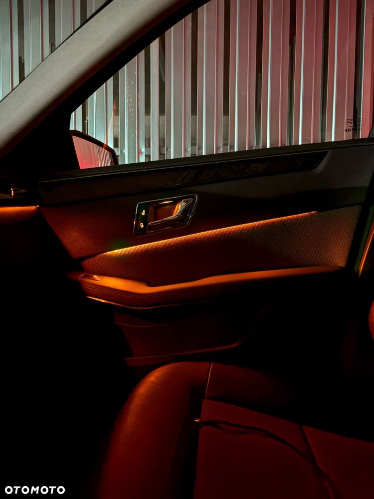 Mercedes-Benz Klasa E 250 CDI 4-Matic BlueEff Avantgarde - 18