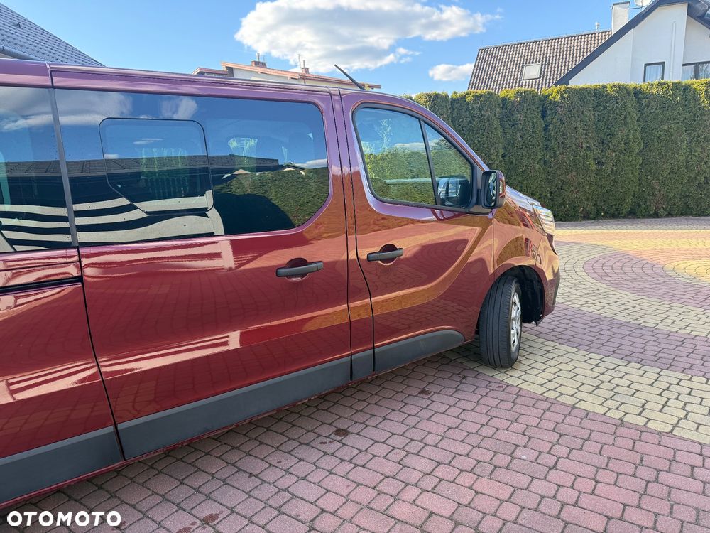 Renault Trafic 2.0 dCi - 12
