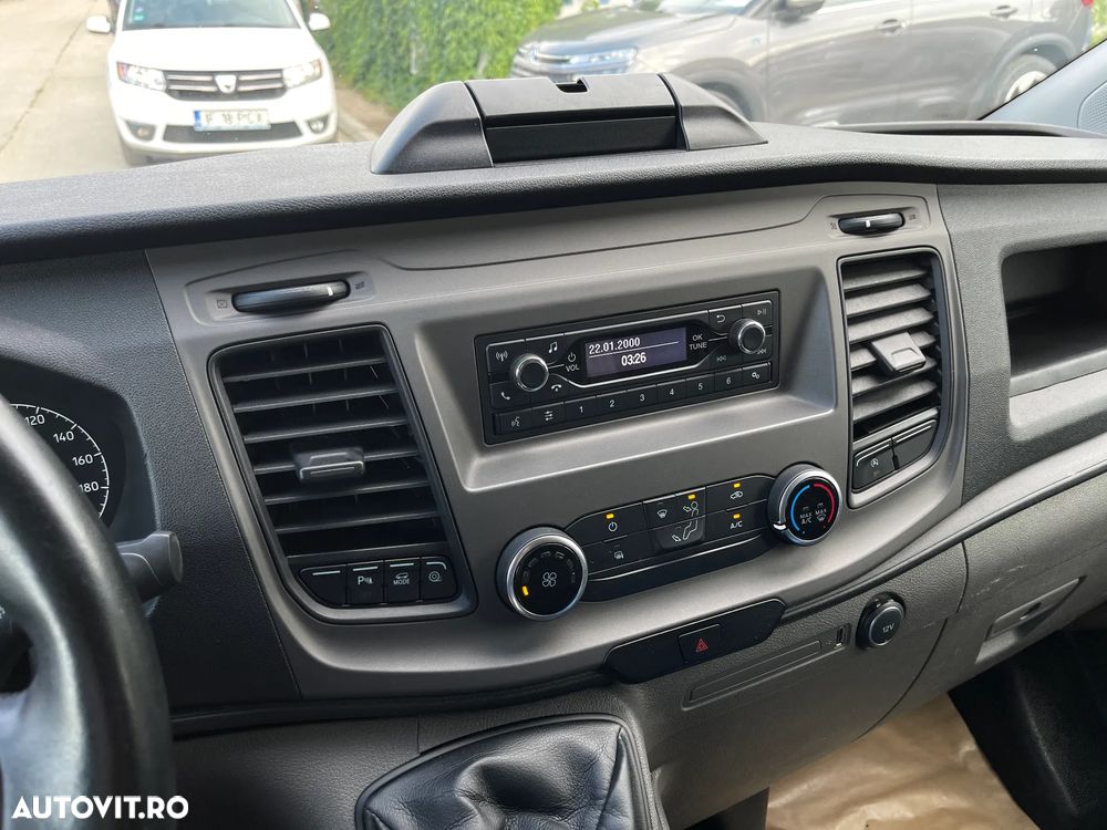 Ford Transit Custom - 12