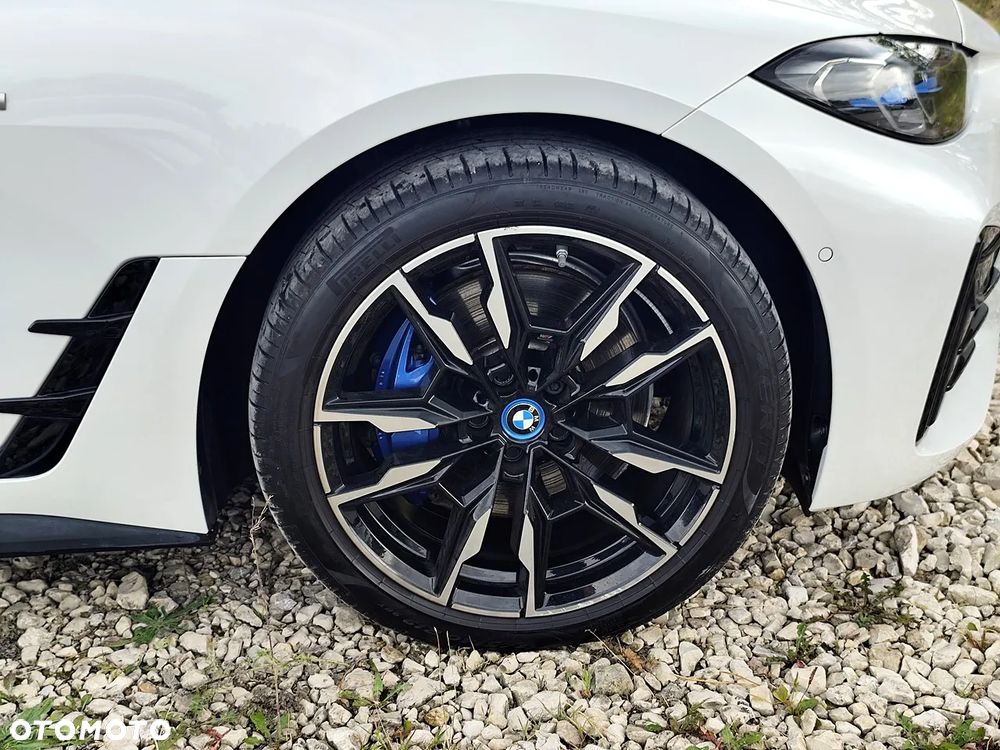 BMW i4 80.7kWh M50 - 12